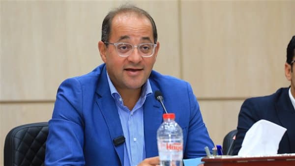 Minister's absence sparks social media fury