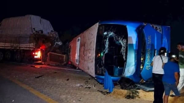 Al-Dabaa Axis accident toll rises to 3 dead and 64 injured