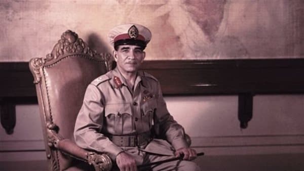 رئيس مصر السابق في سجن فيلا المرج