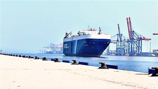 موانئ البحر الأحمر تستقبل 13 ألف طن و683 شاحنة