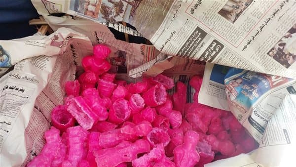 Qena Seizes 252 kg of Expired Meat and Sweets