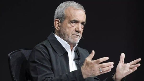 Iranian president calls for regional ties