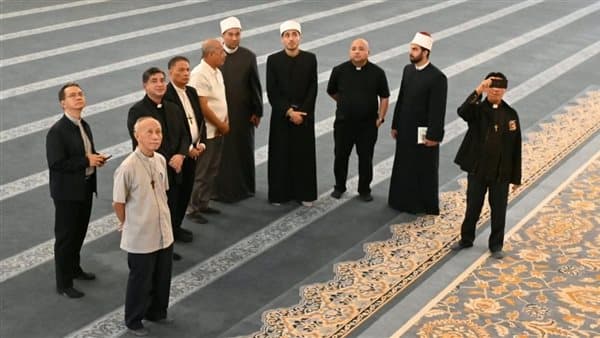 Al-Awwaf Discusses Egyptian Coexistence with Filipino Priests