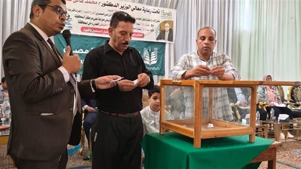 Fayoum Offers Taxi and Microbus Licenses