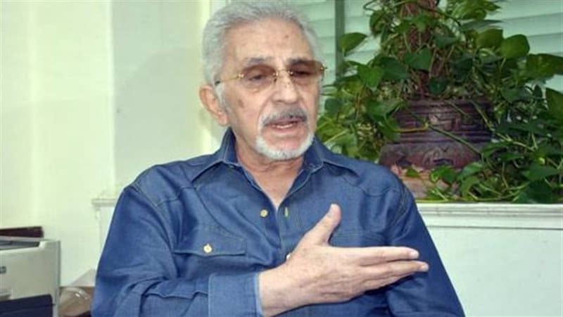علي عبد الخالق يواجه تحديات في إنتاج حائط البطولات