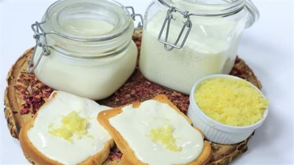 How to make cheddar-flavored cream cheese