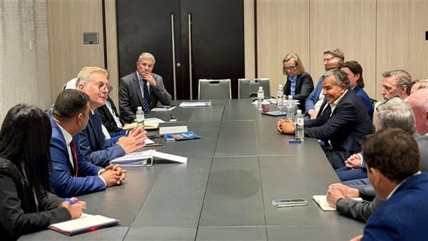 وزير البترول يناقش فرص التعدين بمصر مع مستثمري أستراليا