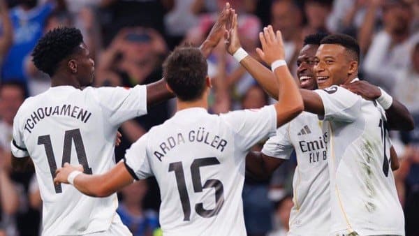 ريال مدريد يتقدم على رايو فاليكانو بثلاثية