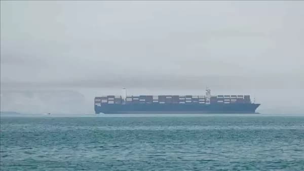 Oil tankers ready for Hormuz transit under US protection
