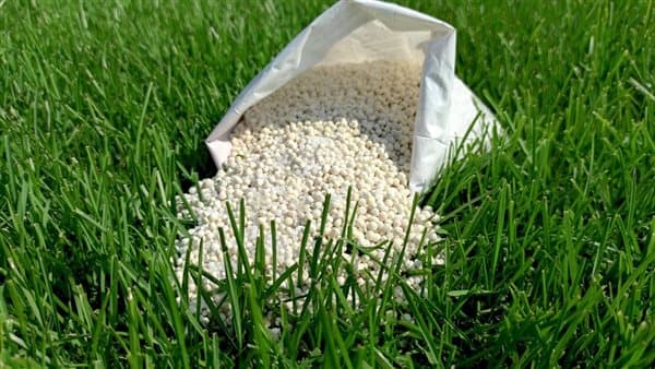 أسعار الأسمدة تنخفض إلى 1581 جنيهًا
