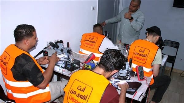 Addiction Fund Certifies Mobile Repair Trainees