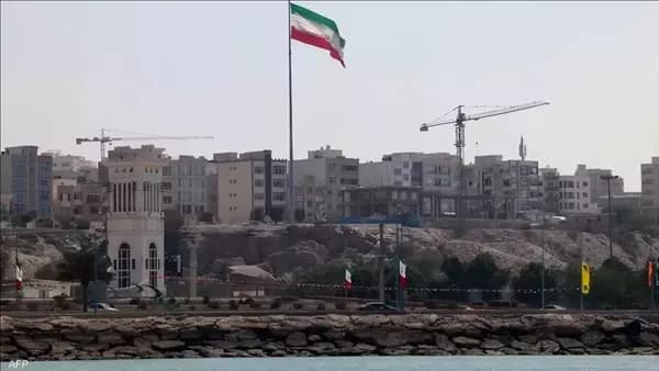 مقتل وإصابة في هجوم على سفينة إيرانية