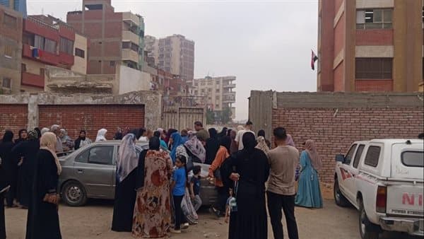 صالحة تستقبل الطلاب ووكيل التعليم يتفقد برقطا