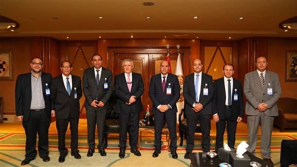 Raddad reviews Egyptian workers' issues in Jordan