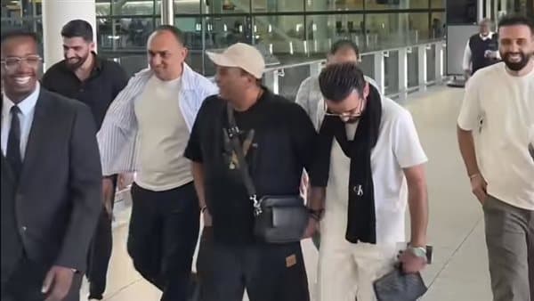 Mohamed Fouad Arrives in London for Concerts