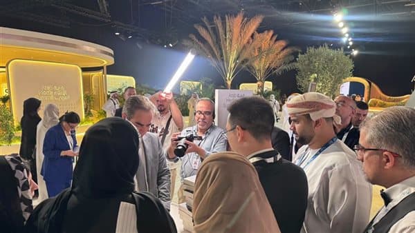 حضور واسع في حفل توقيع كتاب المسلماني بدبي