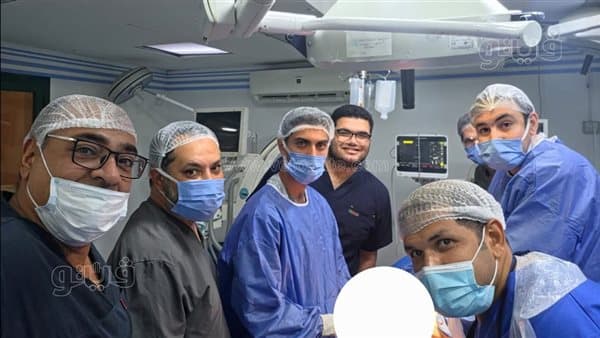 Health Deputy honors team after removing 33 kidney stones