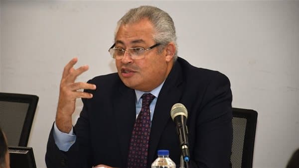 مجلس عين شمس يناقش تحصيل الرسوم من الطلاب الوافدين