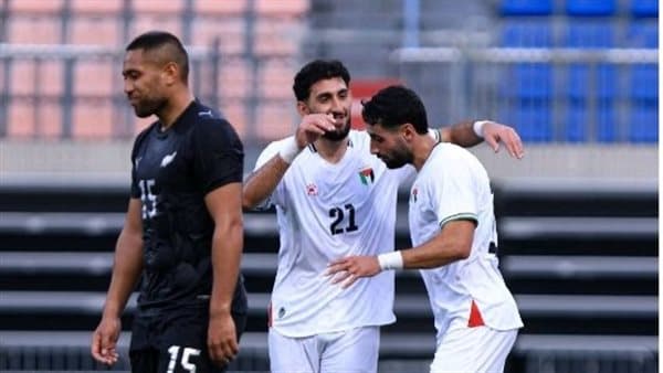 عدي الدباغ يسجل مع فلسطين