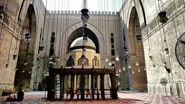 Cairo Dhuhr Prayer Time Today