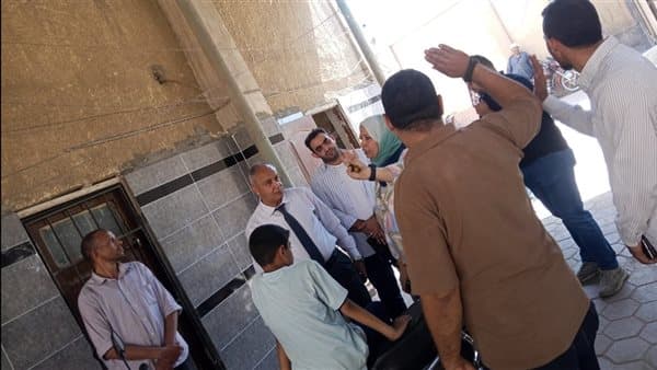 وكيل صحة القليوبية يراجع خدمات طوخ