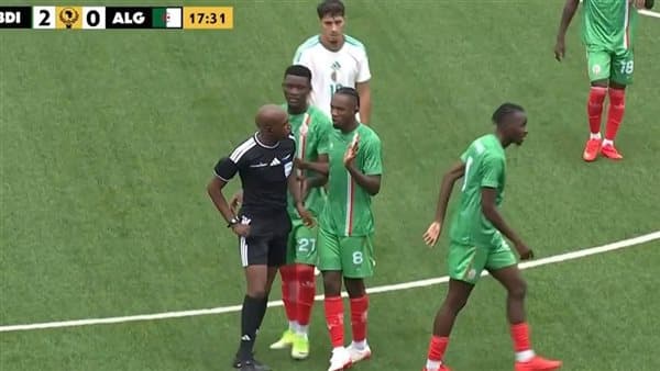 بوروندي تتقدم على الجزائر 1-2 في الشوط الأول