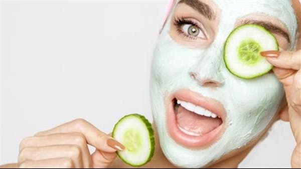 Natural ways to hydrate and shield skin