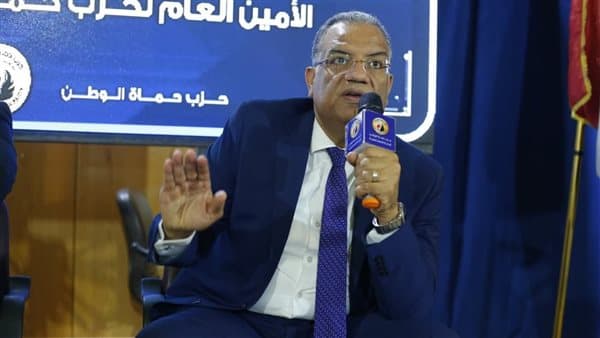 محمود مسلم يؤكد أهمية تأهيل الكوادر للبلديات