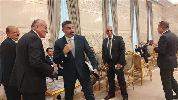 Shura Council members arrive at new capital