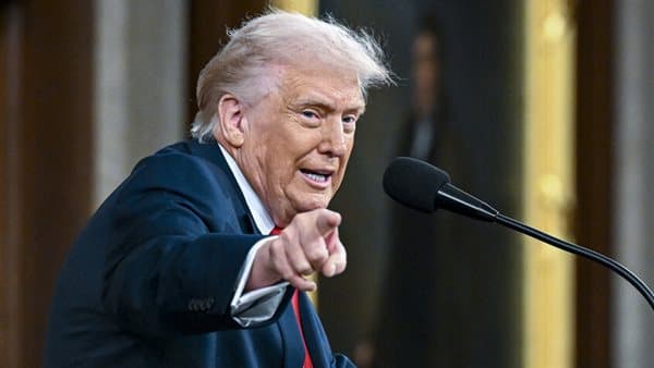 Trump urges Americans to call senator over daylight saving