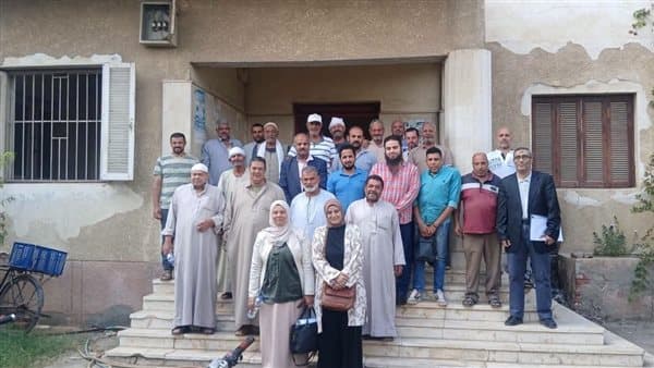 جامعة بنها تنظم قافلة زراعية في منشأة كفر شكر