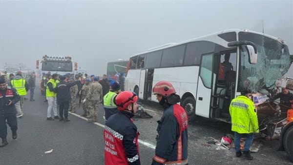 Turkey bus and truck crash kills 27