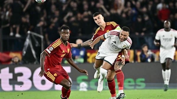 Top four teams lead with perfect records