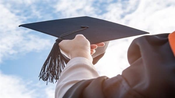 Yale Scholarship Application Deadlines