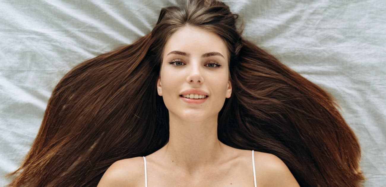 Optimal sleep hairstyle to prevent damage