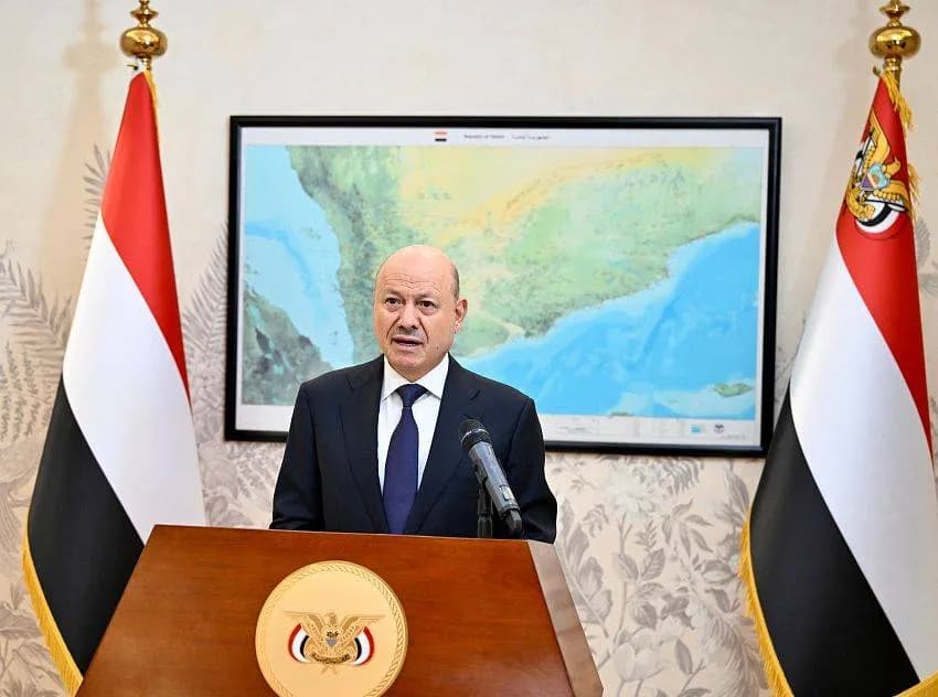 Al-Enizi urges full efforts to restore institutions