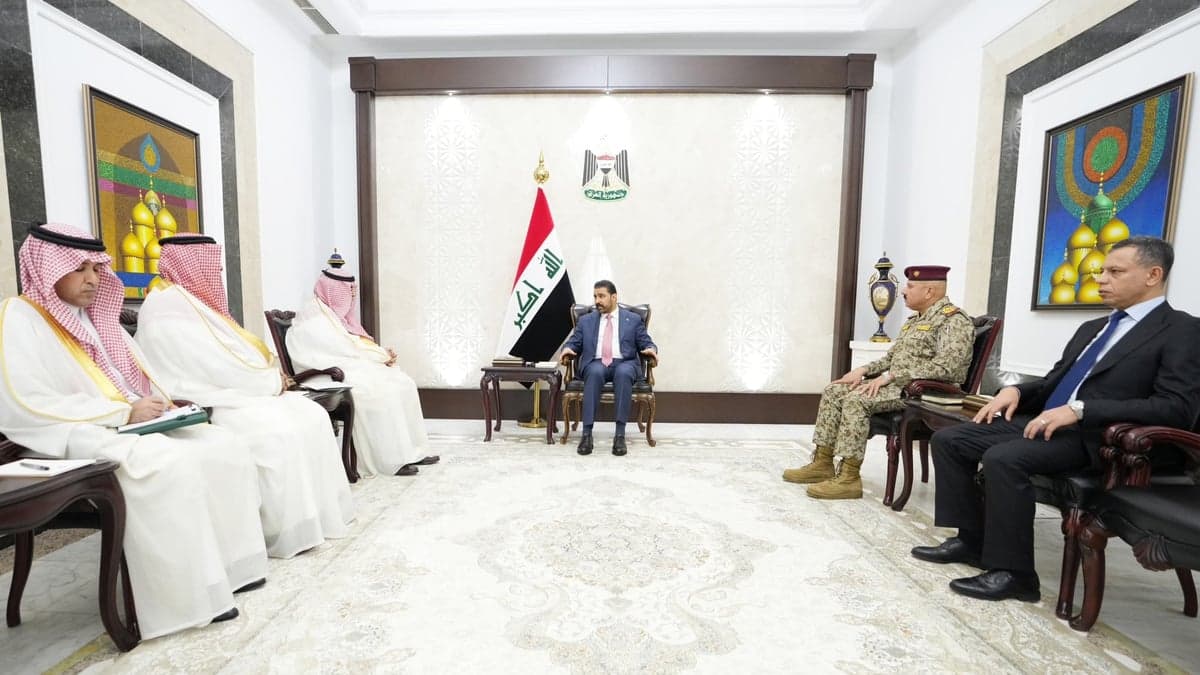 Intelligence chief reviews security talks with Iraq PM