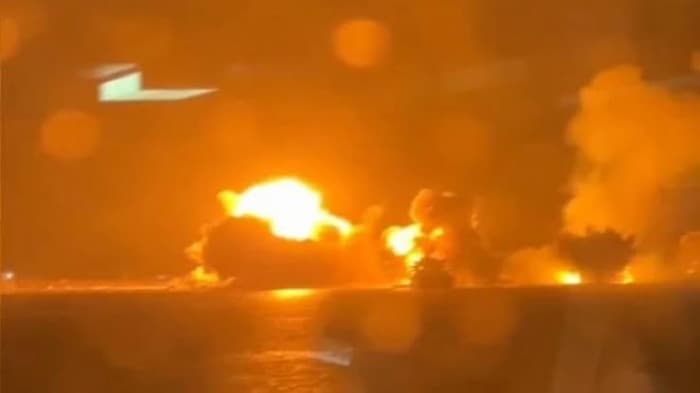 US airstrikes hit Iran border site