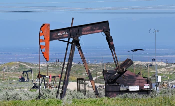 Oil prices increase on Iran site attacks