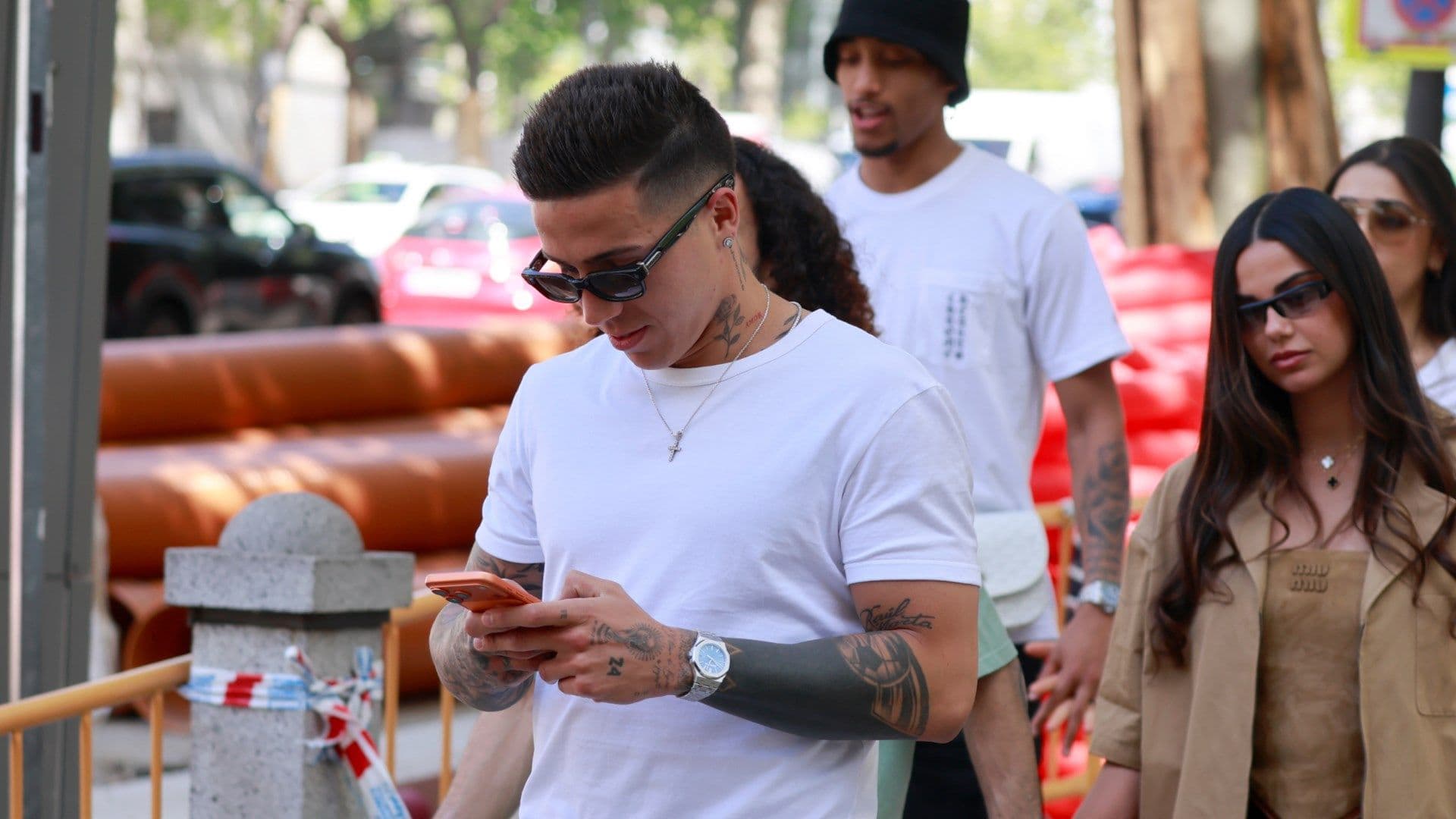 Enzo Fernandez's "They work in my house" statement sparks British anger