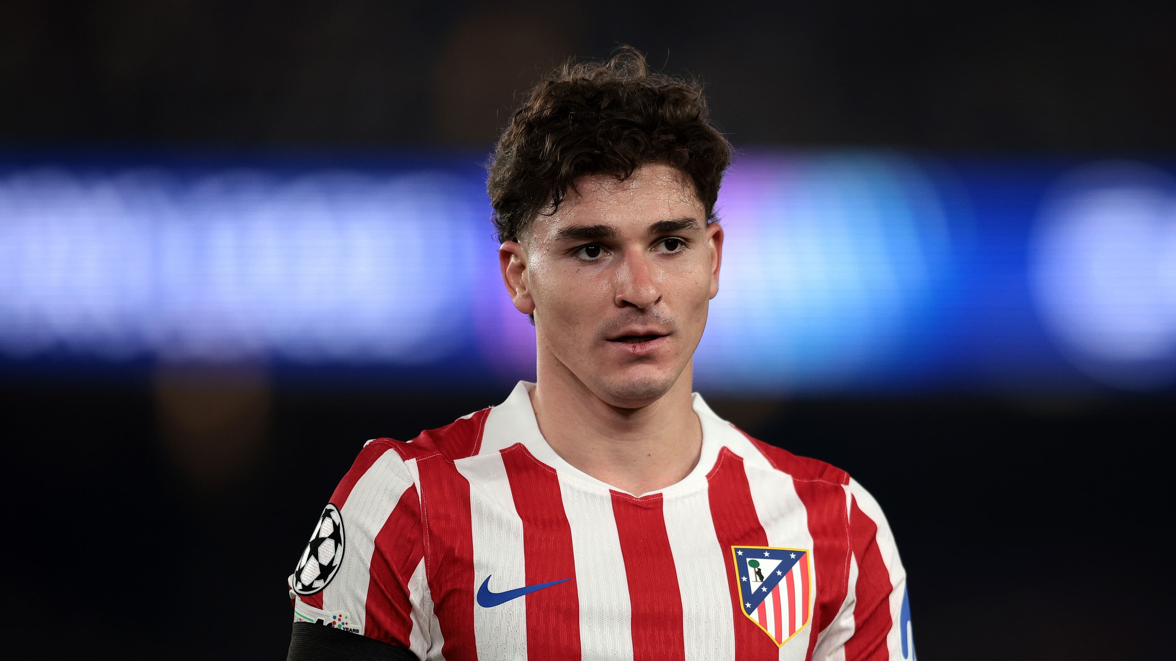Ex-Barcelona player praises Alvarez's transfer failure and awards Ballon d'Or to another player