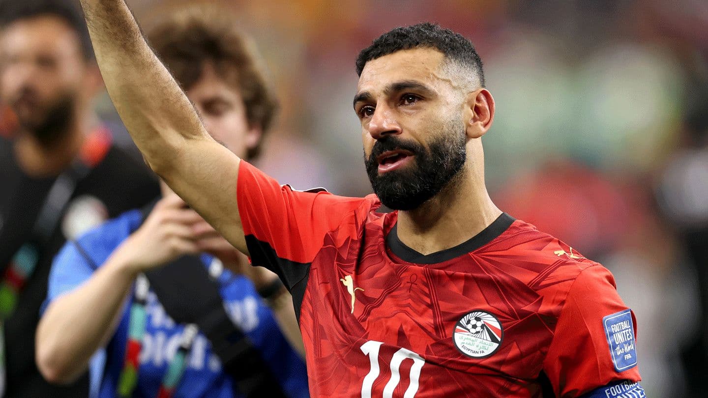 Mohamed Salah Congratulates Hegazi Post-Retirement