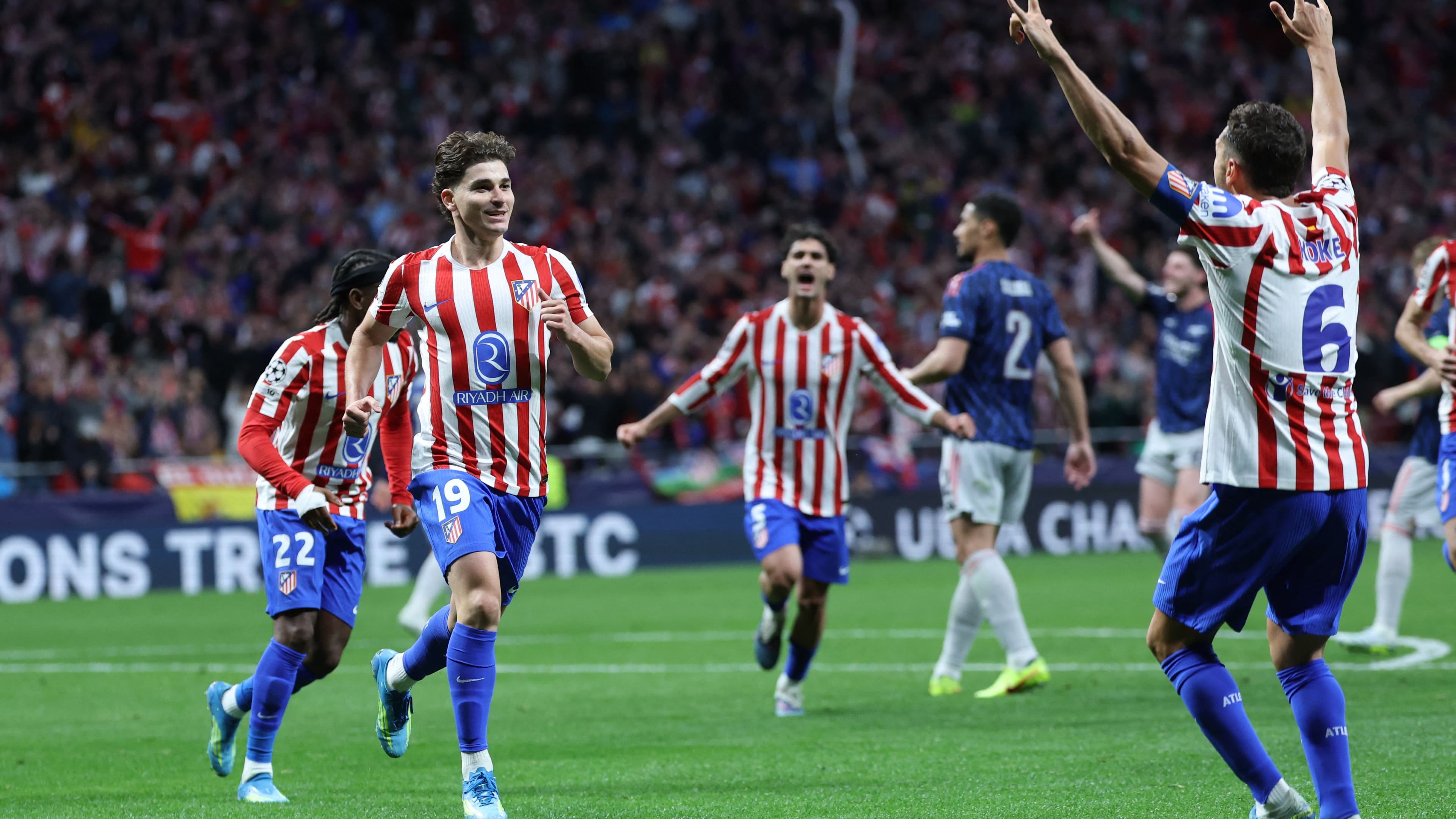 Barcelona and Atlético discus Alvarez deal