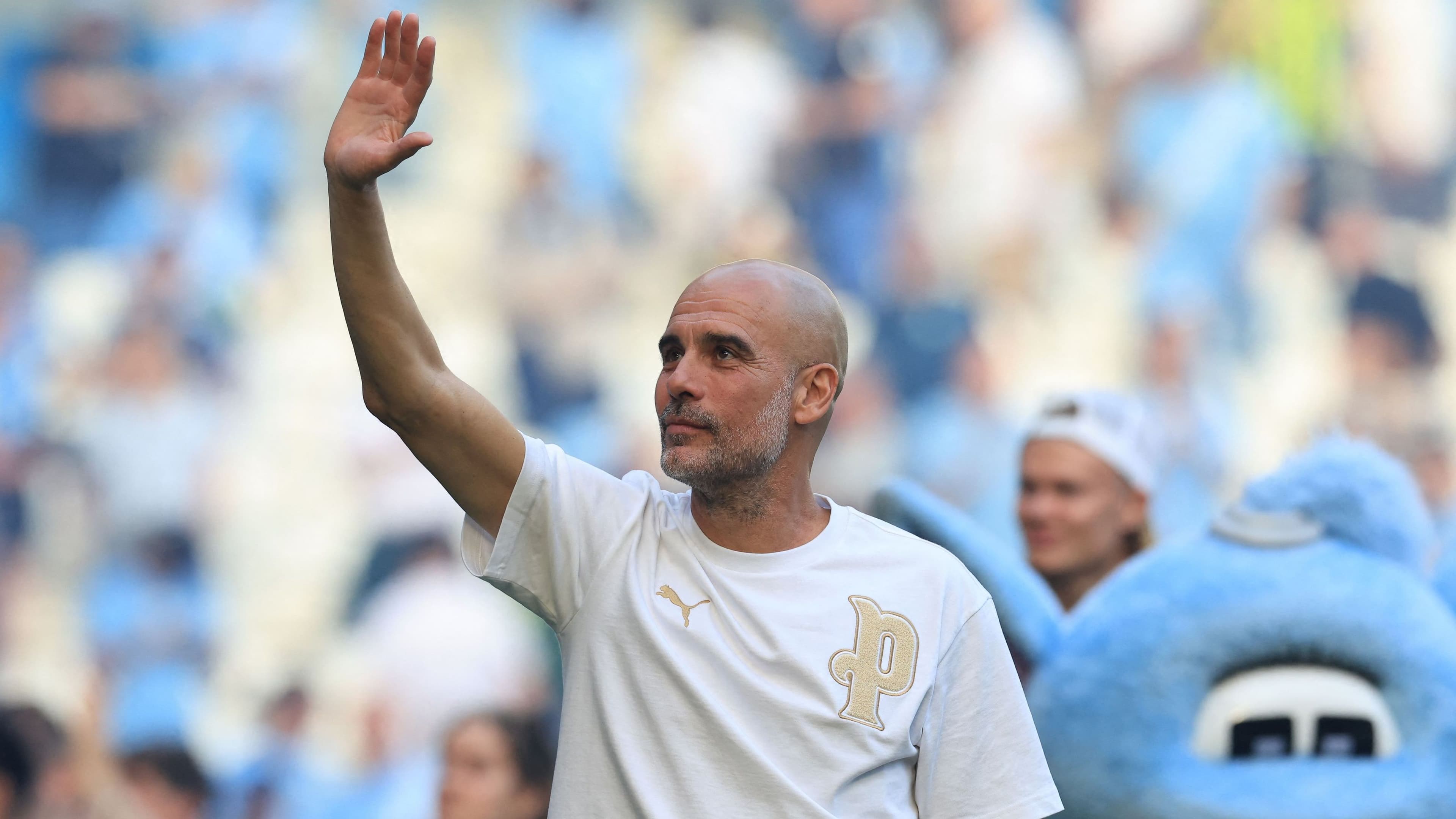 Manchester City sells Guardiola's items