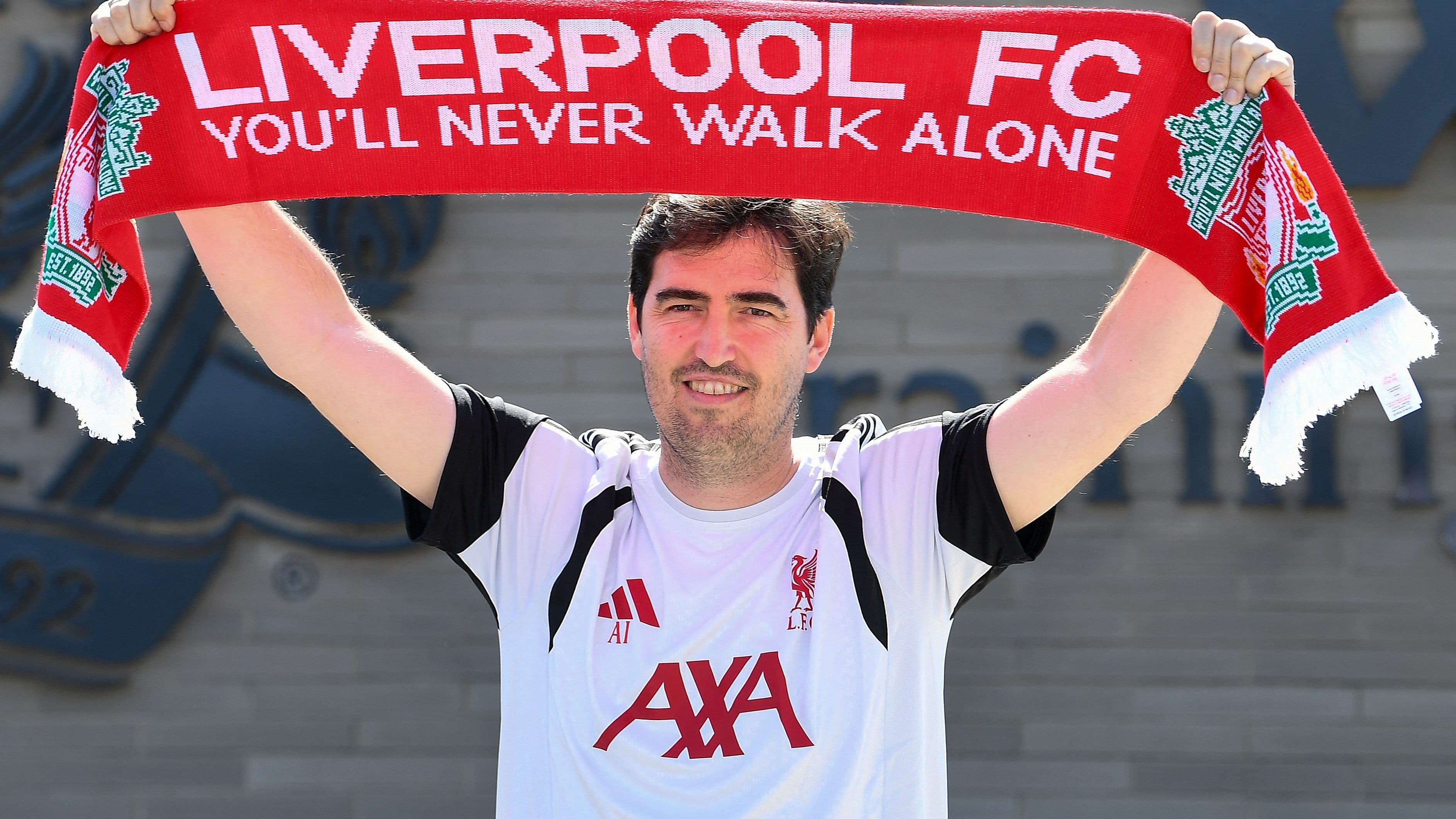 Liverpool presses for goal amid rivals