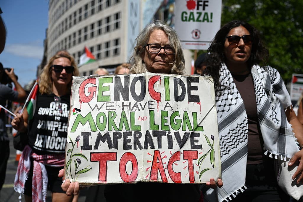London protest leads to 117 arrests