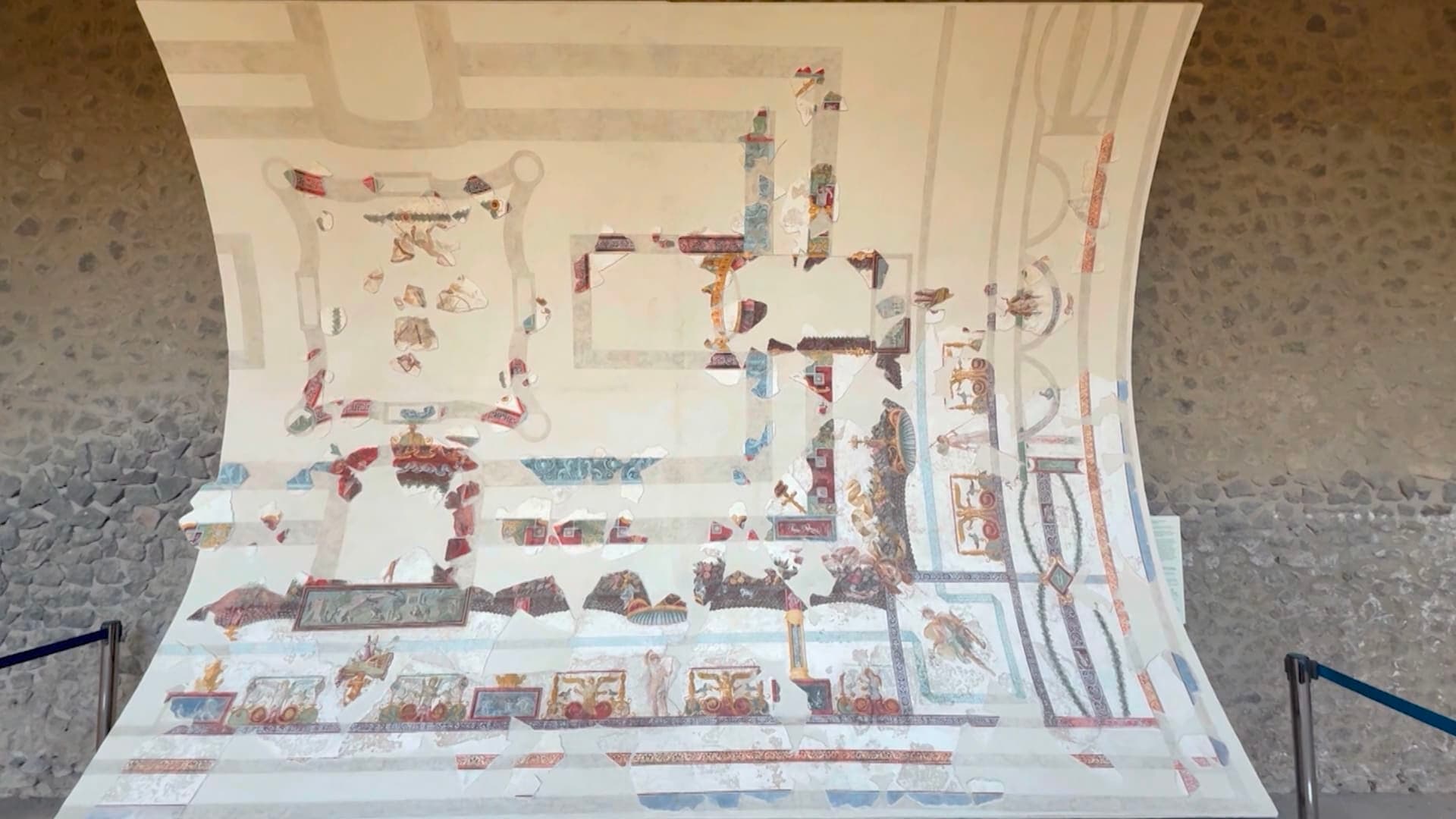 Pompeii banqueting hall ceiling restored