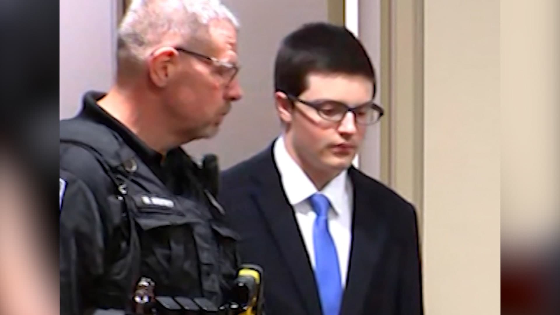 School shooting probes reveal hesitation