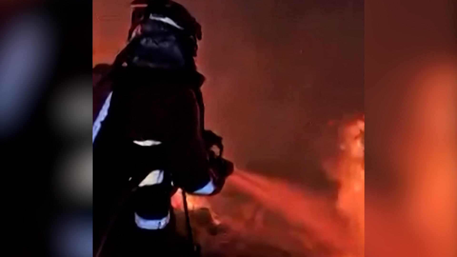 Spain rushes to contain wildfires amid emergency
