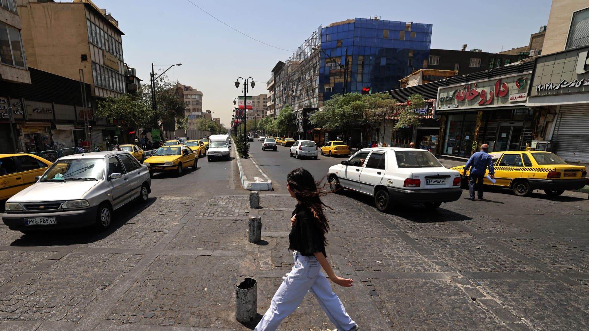 Former official clarifies US strike pause on Iran